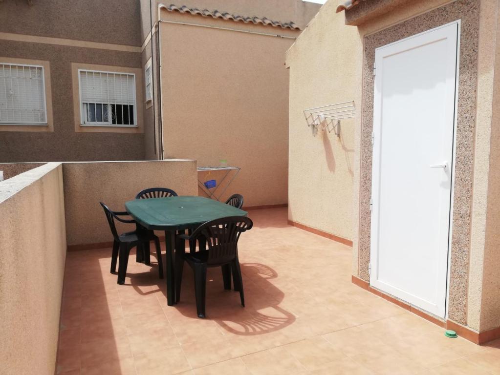 Fotografia z galérie ubytovania Bungalow Junto A La Piscina, Gran Alacant v destinácii Santa Pola