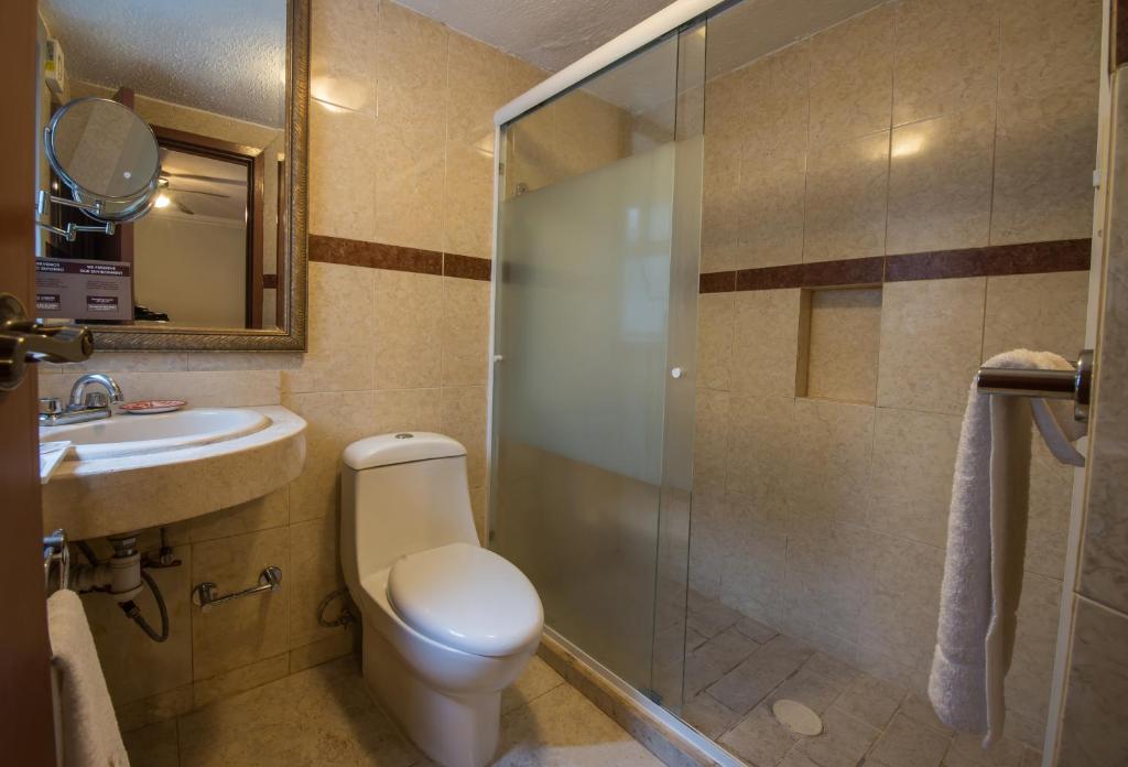 Koupelna v ubytování Del Marques Hotel and Suites