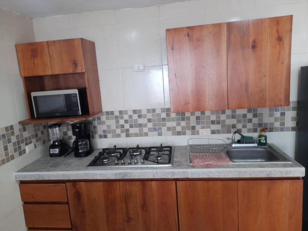 Kuchyň nebo kuchyňský kout v ubytování Casa con alberca en el centro de Puerto Progreso