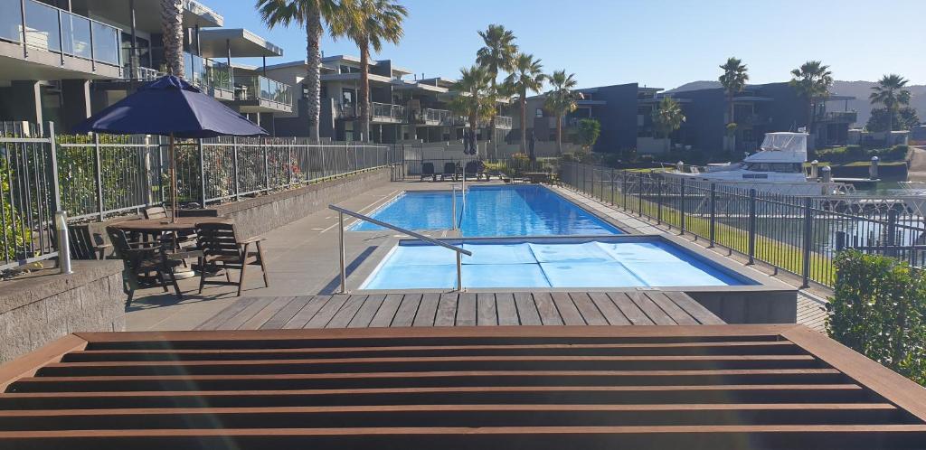 Waterways Renaissance \ - Resim 18