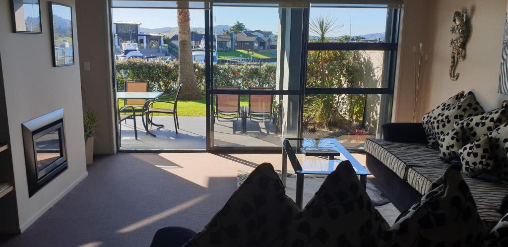 Waterways Renaissance \ - Resim 32