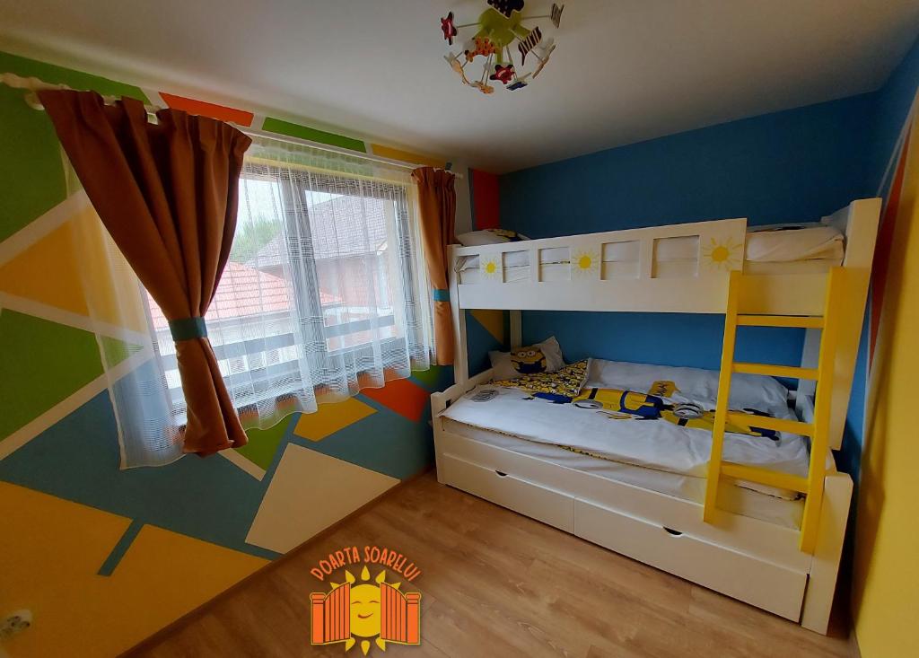 POARTA SOARELUI - Family Room With Private Bathroom