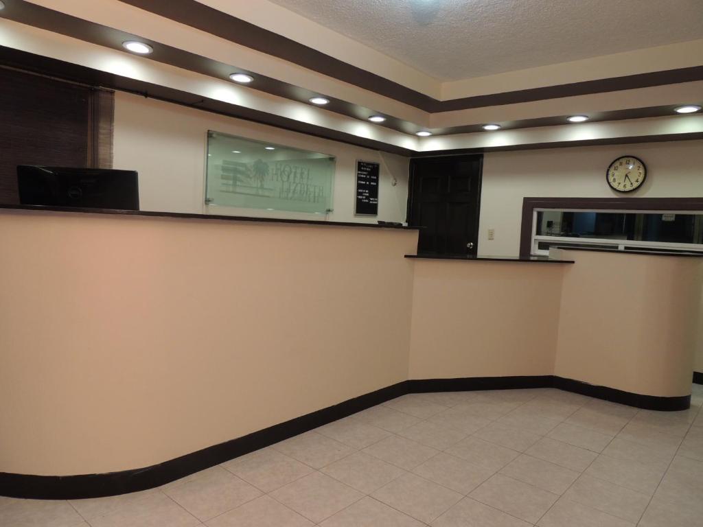 Kuchyň nebo kuchyňský kout v ubytování Hotel Lizbeth
