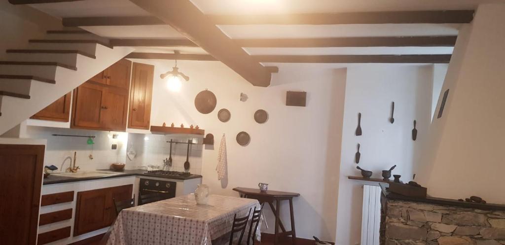 A kitchen or kitchenette at Il villino2