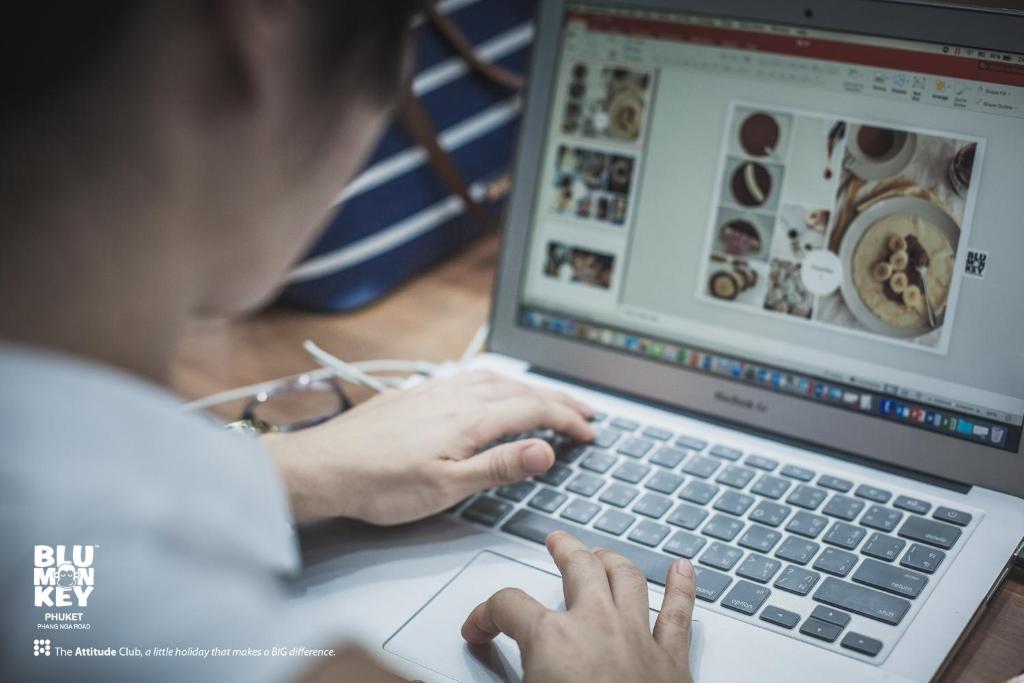 Blu Monkey Hub and Hotel Phuket Town- Free All Day Coworking space - Resim 38