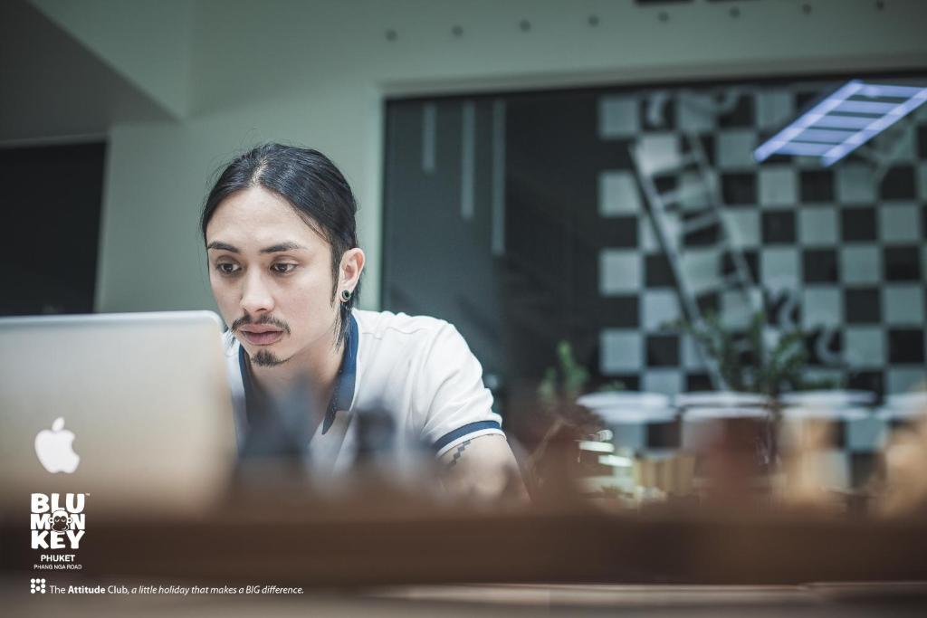 Blu Monkey Hub and Hotel Phuket Town- Free All Day Coworking space - Resim 39