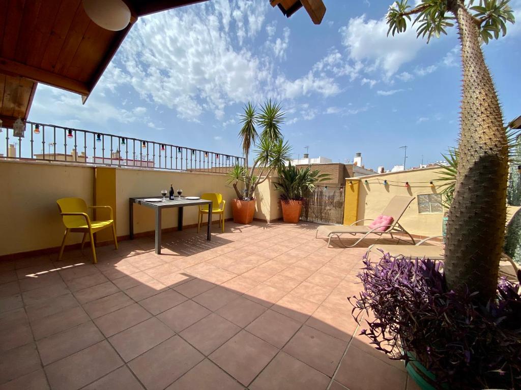 Penthouse with 45 m2 private terrace, Málaga – Bijgewerkte ...