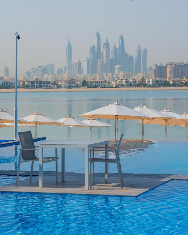 C Central Hotel and Resort The Palm, Dubai – Prezzi aggiornati per il 2024