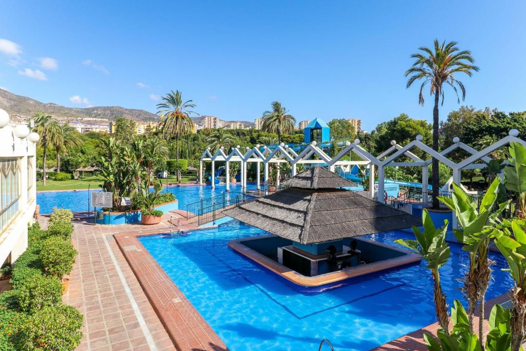 First Line Beach 1BR Apartment 715 in Benal Beach Resort with ...