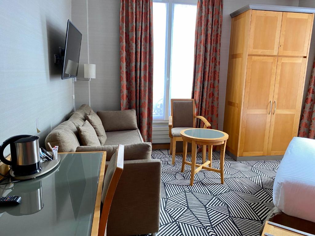 Hotel Elysa-Luxembourg - Superior Triple Room