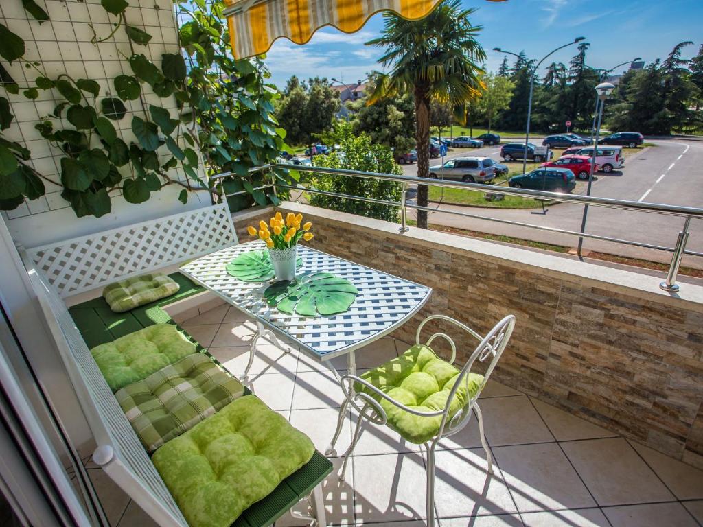 Apartment Tereza Porec - 带阳台的公寓