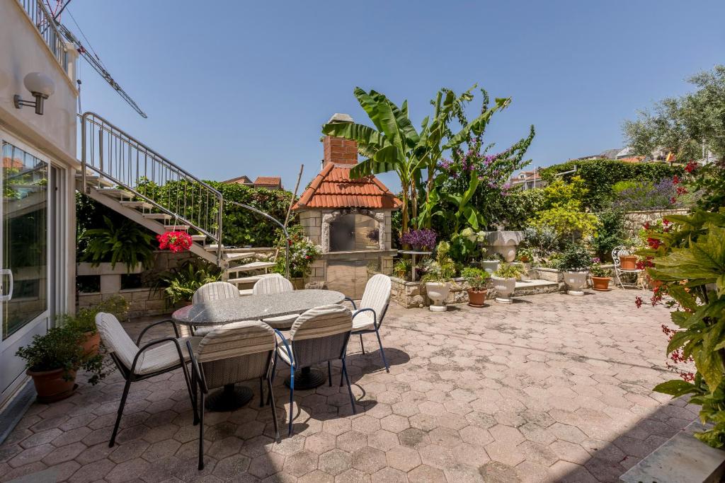 Zahrada ubytování Villa Amigo