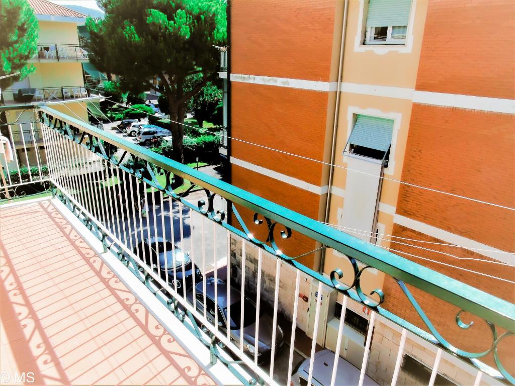 Balkón alebo terasa v ubytovaní Pietra Home, posto auto, AC ,WIFI, 150mt dal mare
