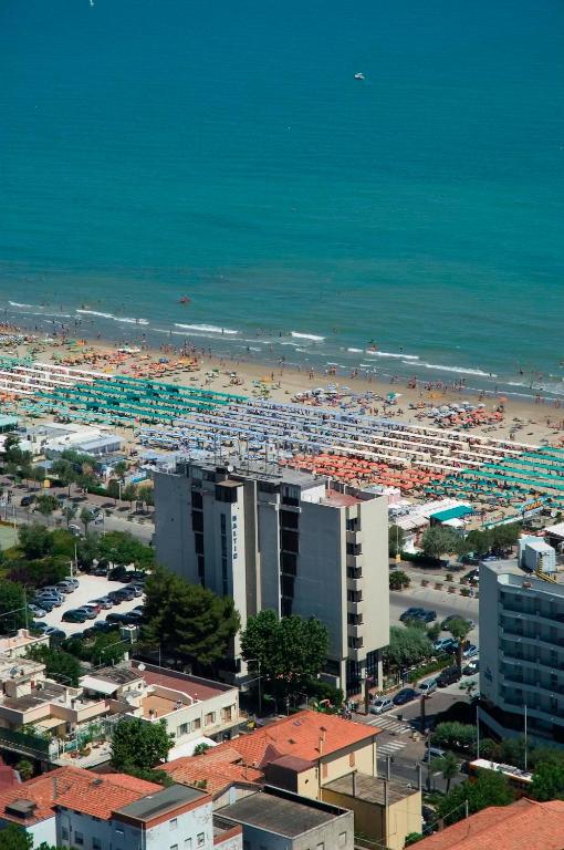 Nespecifikovaný výhled na moře nebo výhled na moře při pohledu z hotelu
