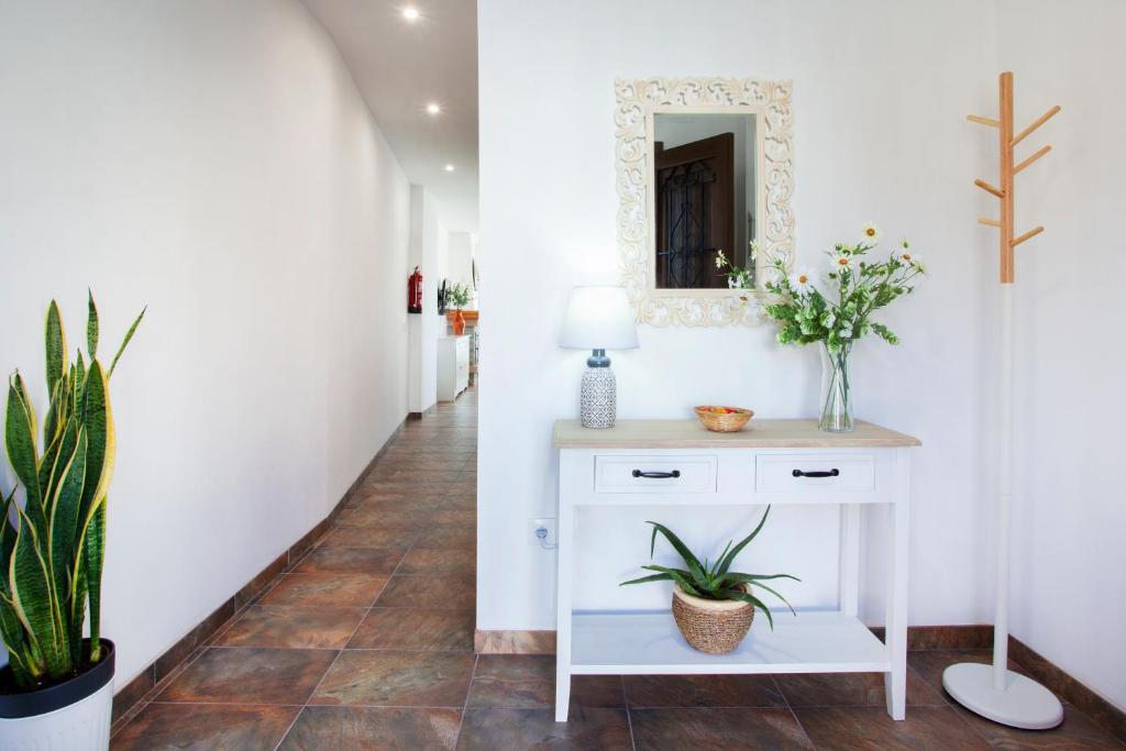 Fotografie z fotogalerie ubytování Casa rural Torre Buena Vista a 40 minutos de Valencia con gran jacuzzi y vistas maravillosass v destinaci Benafer