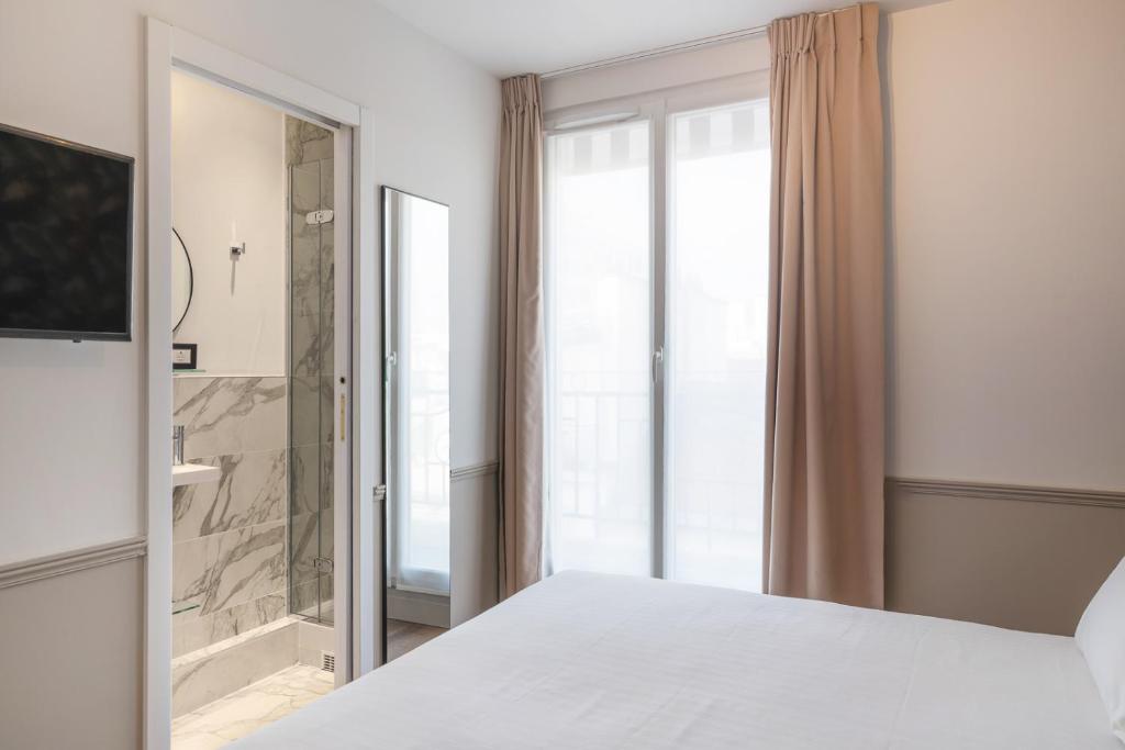 Hôtel 31 - Paris Tour Eiffel - Resim 26