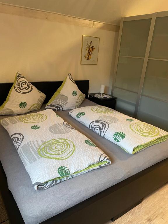 Postel nebo postele na pokoji v ubytování Zimmer in Lautrach