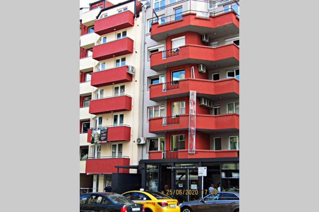 Budova, kde se apartmán nachází