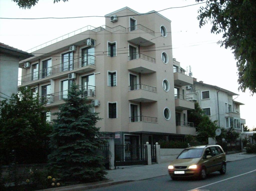 Budova, kde se apartmán nachází