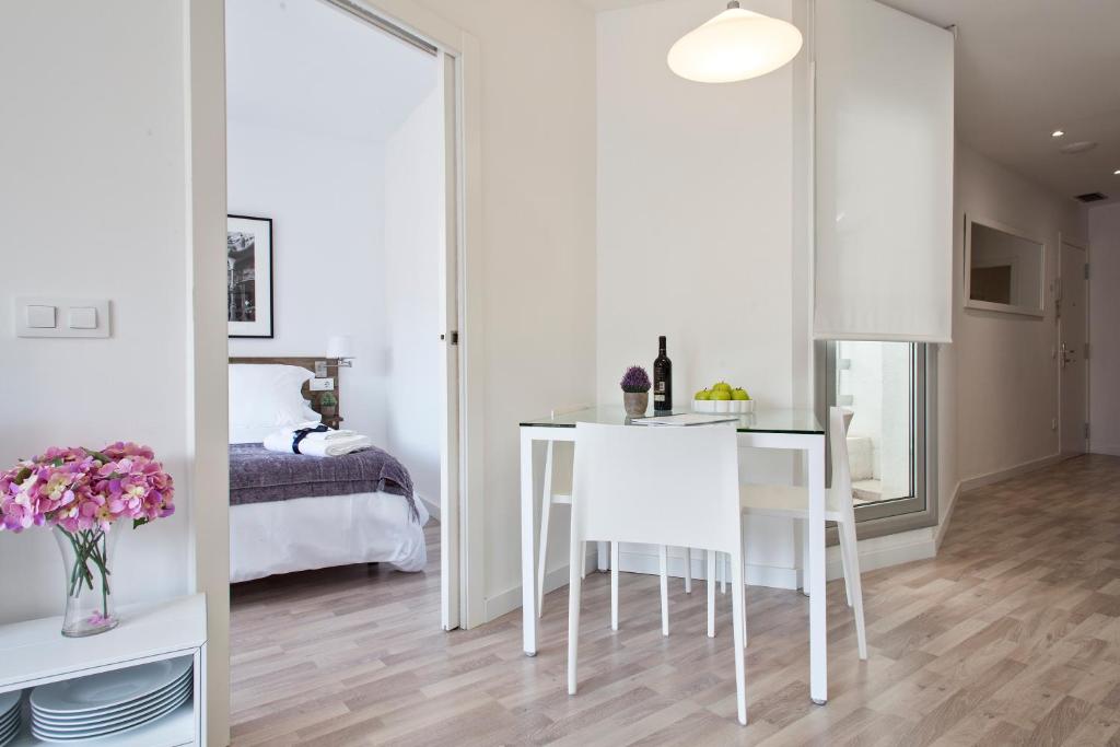 Posteľ alebo postele v izbe v ubytovaní Habitat Apartments Blanca
