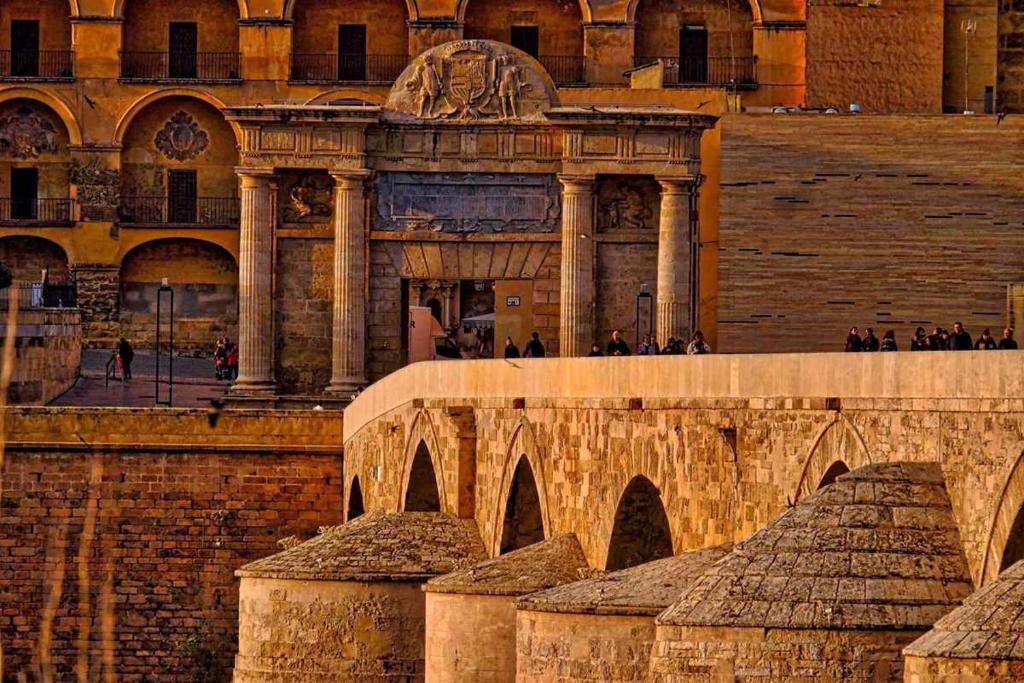 GRUPO LIMCOTEl PERLA 2 - 7