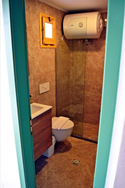 Koupelna v ubytování Argyropolis Boutique Hotel