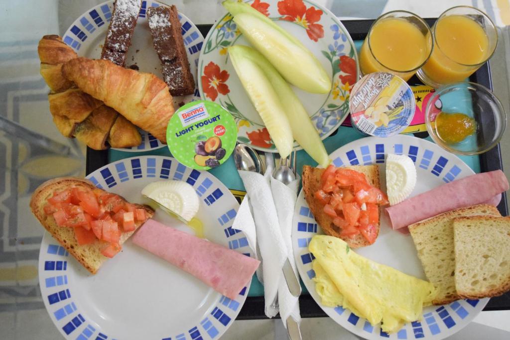 Maria Townhouse Heart of Victoria B&B - 18