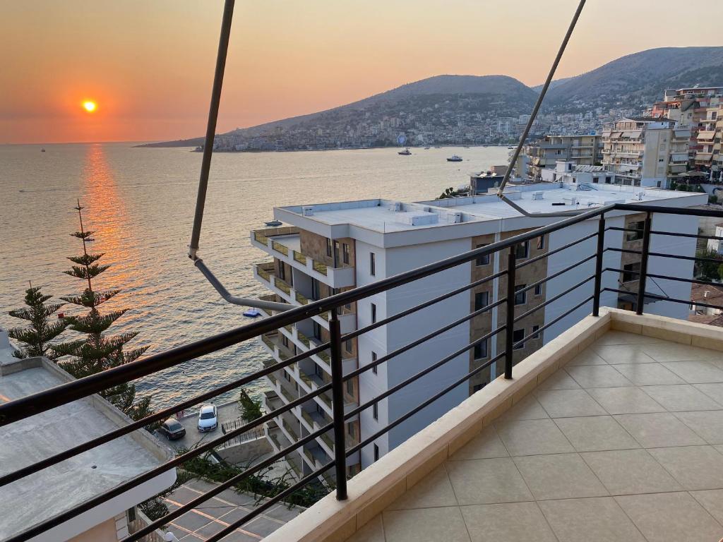 Apartment with huge sea view balcony - Imazhi 12