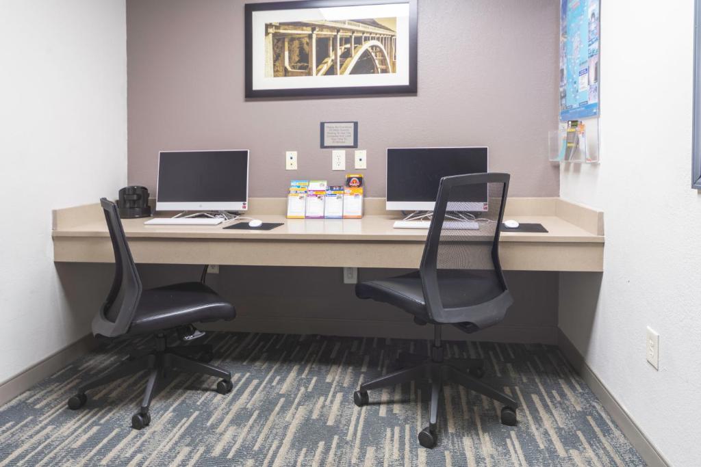 Country Inn & Suites by Radisson, Rocky Mount, NC photo