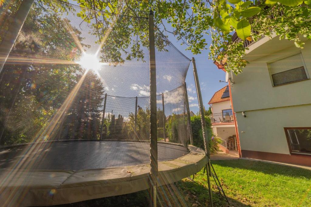 Bazén v ubytovaní Kamilla Villa alebo v jeho blízkosti
