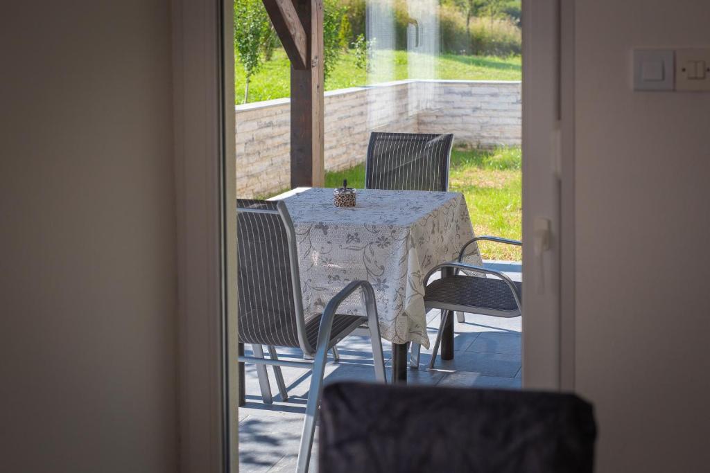 Fotografia z galérie ubytovania Apartmani Leptir v Rakovici