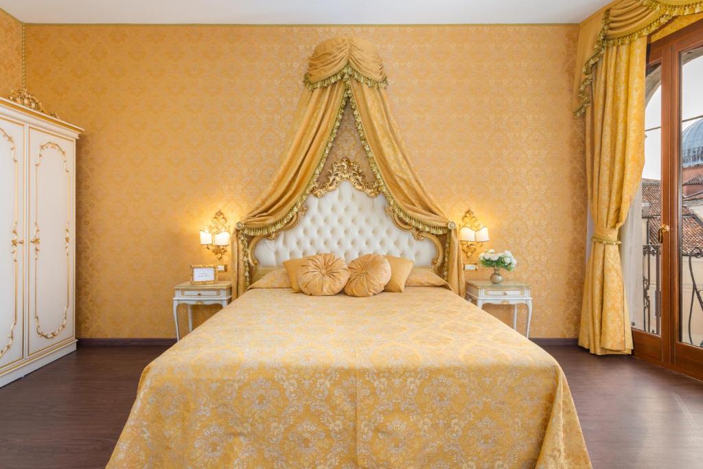 La Veneziana Boutique Rooms - 13