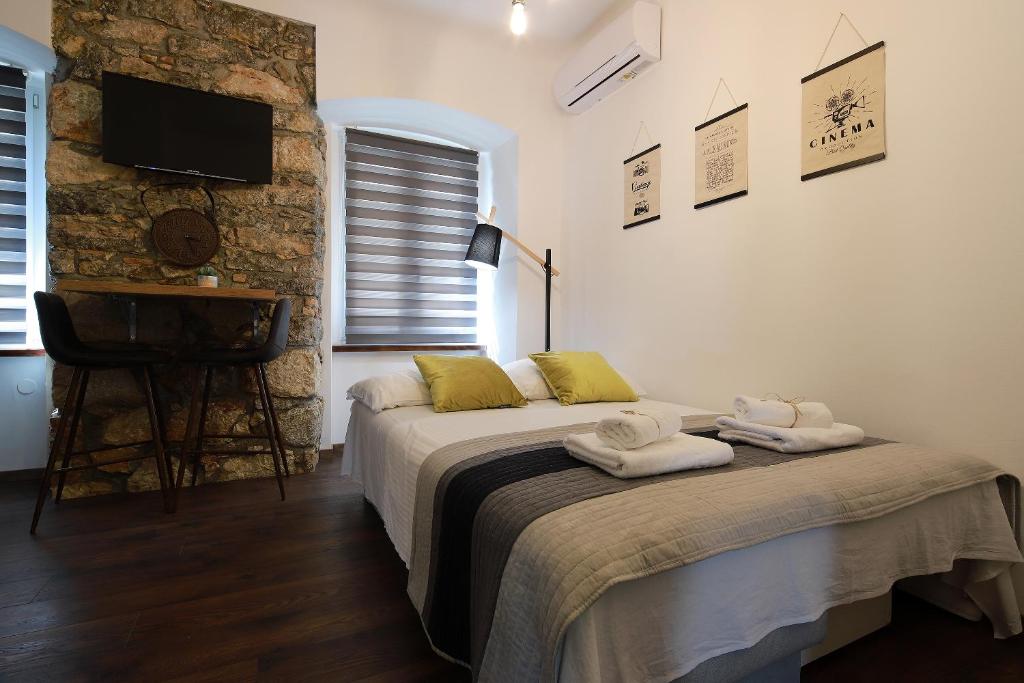 Posteľ alebo postele v izbe v ubytovaní Luxury Apartments Sail 1, 2 & 3