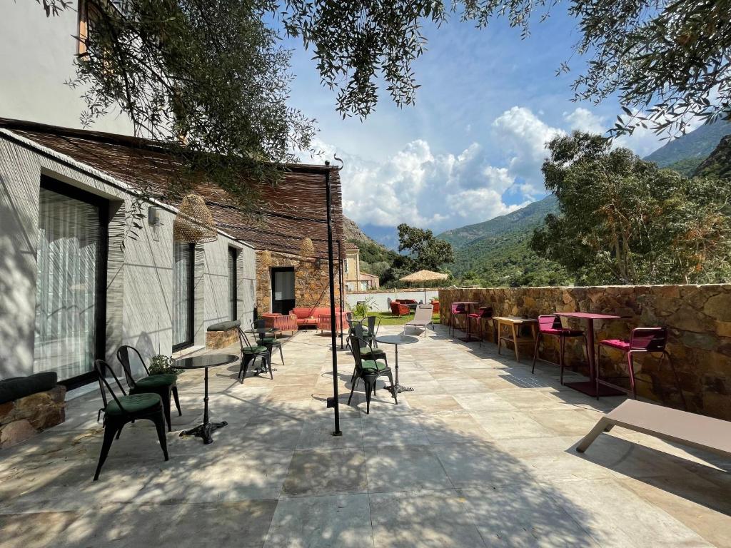 Nespecifikovaný výhled na hory nebo výhled na hory při pohledu z bed and breakfast