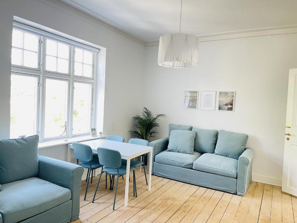 Posezení v ubytování aday - City Central Mansion - 1 Bedroom with big terrace