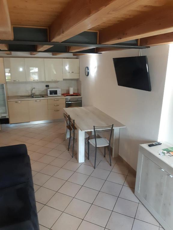 A kitchen or kitchenette at Casa Cheney