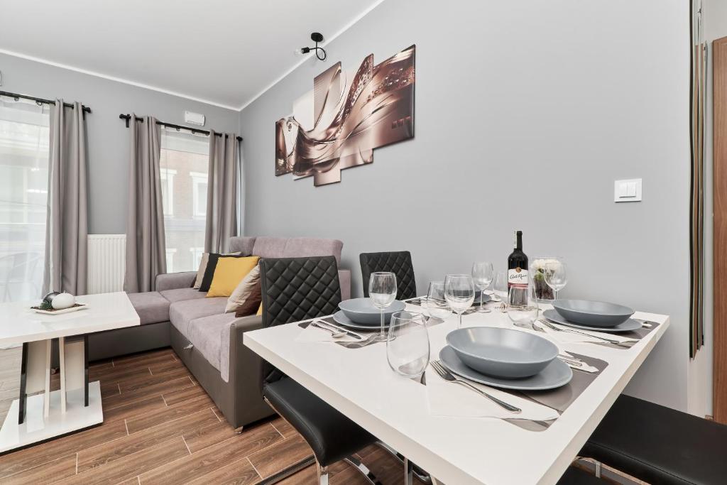 Część wypoczynkowa w obiekcie Apartments Wrocław Jana Pawła II with FREE PARKING Wrocław by Noclegi Renters