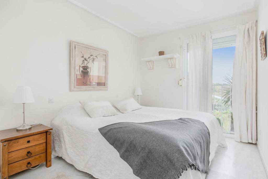 Fotografia z galérie ubytovania Phenomenal 2 Bedroom apartment in Bel Air close to the Tennis Court v destinácii Estepona