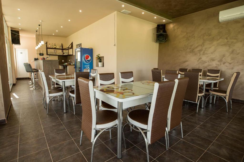 Fotografie z fotogalerie ubytování Hotel Sunrise v destinaci Kalekovets