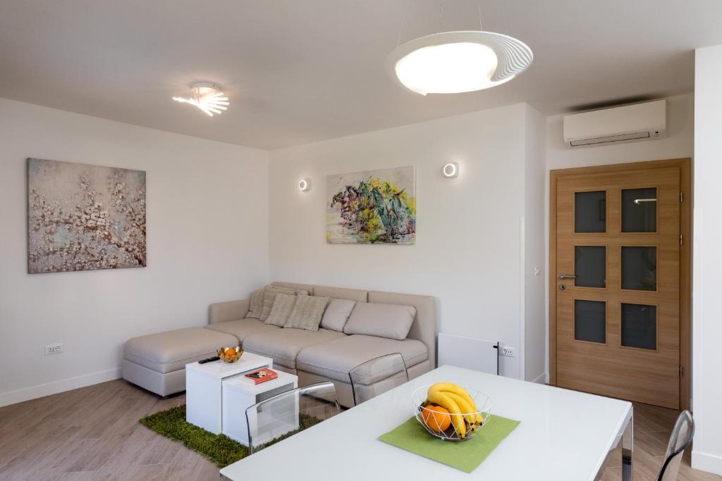 Posedenie v ubytovaní Apartments Setemana