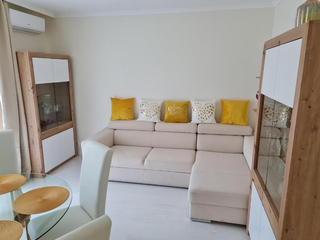 Posedenie v ubytovaní Kolibri Apartman