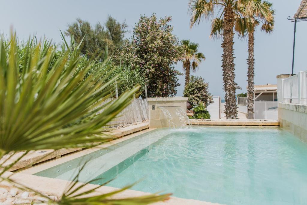Canne Bianche Lifestyle Hotelの敷地内または近くにあるプール