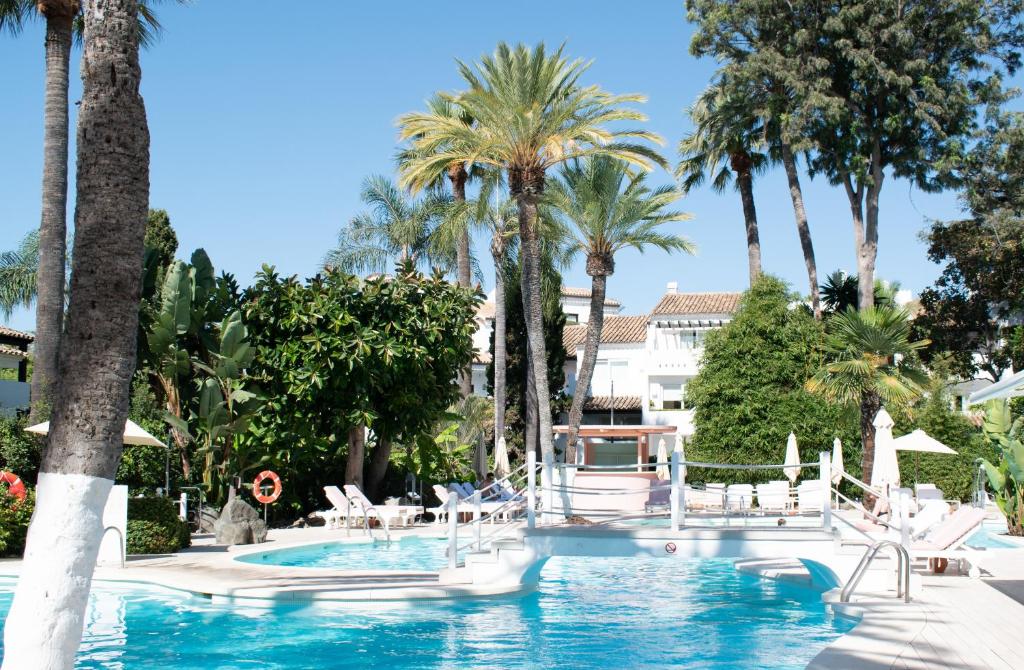 2 Bedroom Luxury Apartment inside Puente Romano Hotel ...