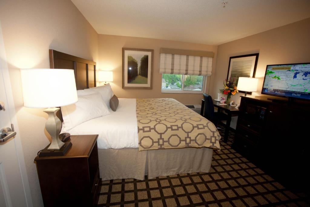 Baymont by Wyndham Erie - 