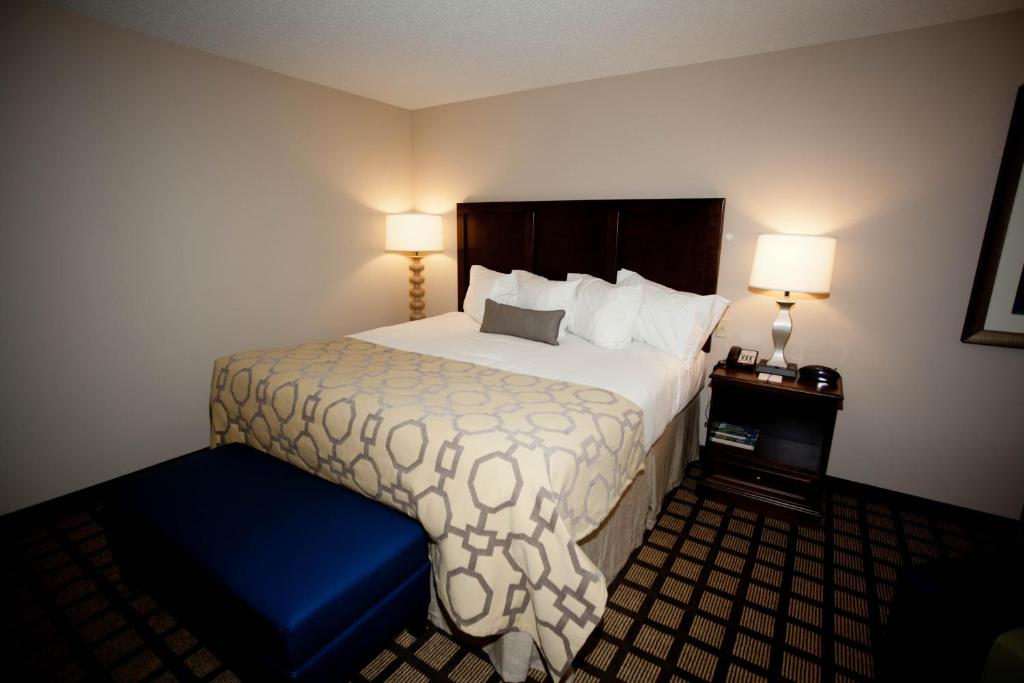 Baymont by Wyndham Erie - 