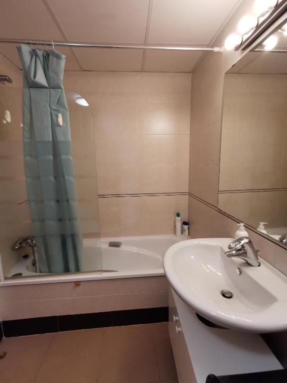 Apartamento Granada Alhambra, Spain - Booking.com