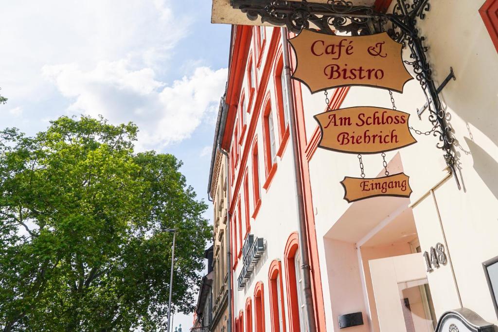 Certifikát, hodnocení, plakát nebo jiný dokument vystavený v ubytování Hotel Am Schloss Biebrich