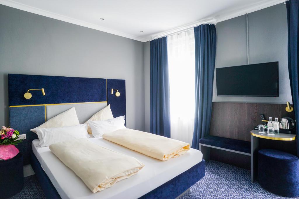 Hotel Am Schloss Biebrich - Standard Double Room