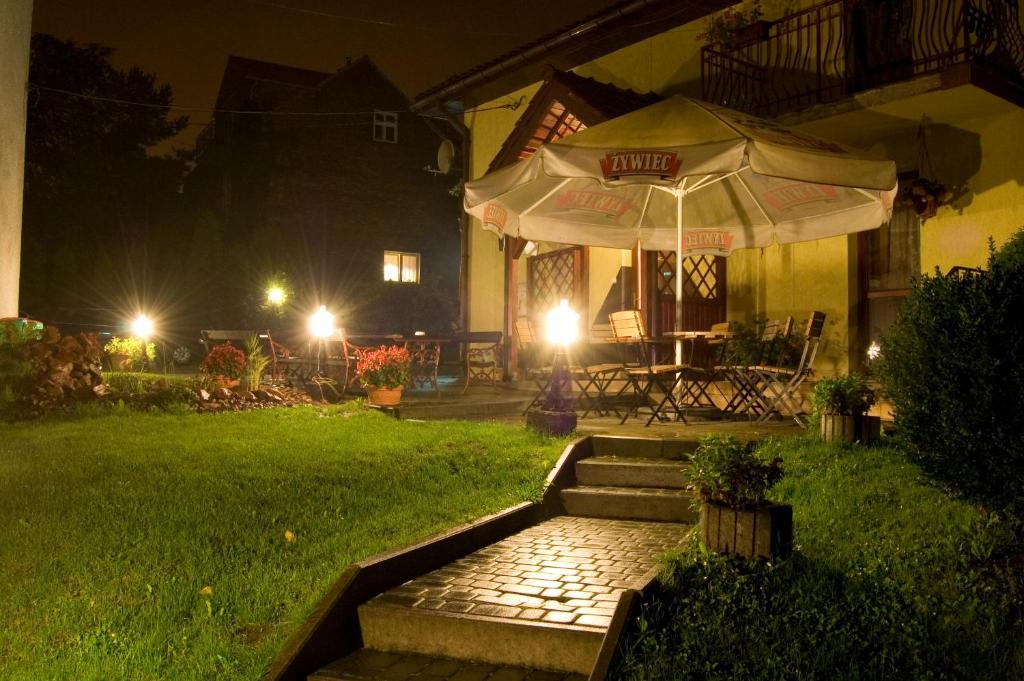 Vonkajšia záhrada v ubytovaní Galant Hotel