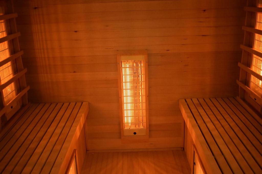 Fotografie z fotogalerie ubytování Gite 5 pers avec 2h espace bien-être privatisé inclus dans le prix de la nuit 80m2 de détente v destinaci Équilly